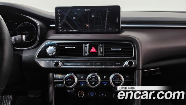Genesis G70 2022 — photo 19