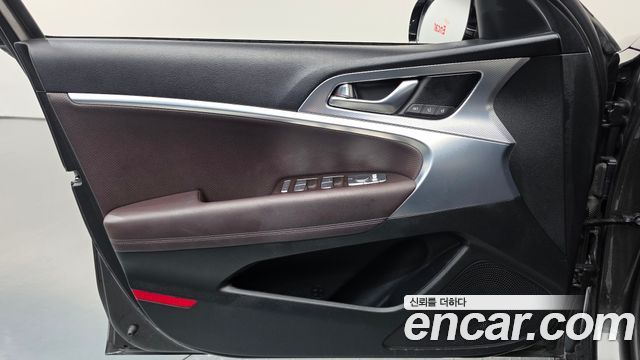 Genesis G70 2022 — photo 14