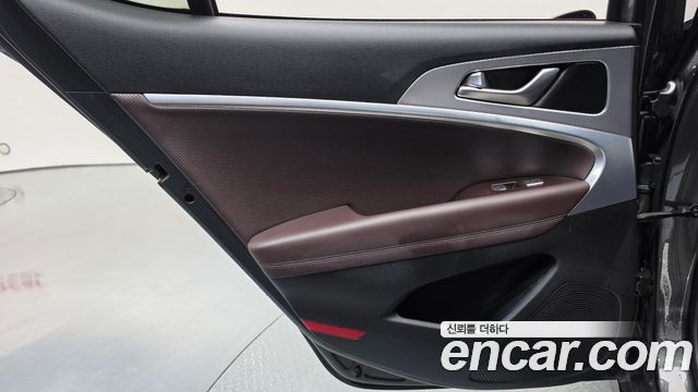 Genesis G70 2022 — photo 15