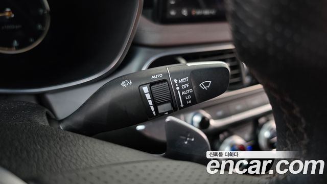 Genesis G70 2022 — photo 27