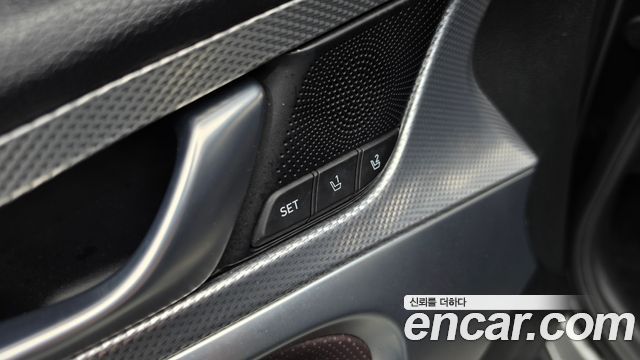 Genesis G70 2022 — photo 35