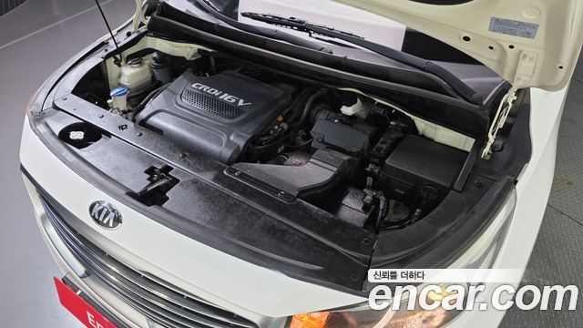 Kia Canival 2015 — photo 6