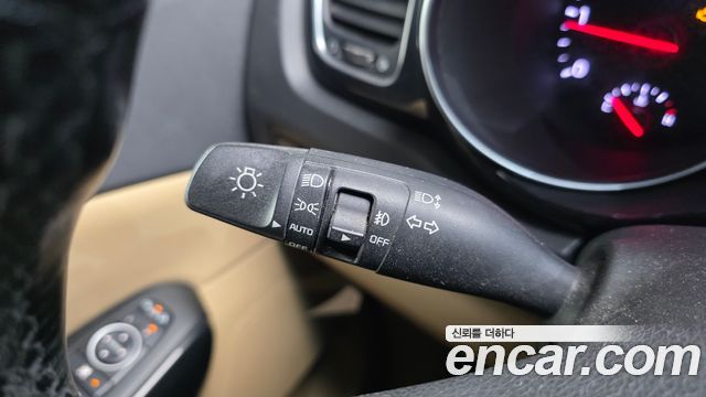 Kia Canival 2015 — photo 34