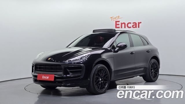 Porsche Macan 2015 — photo 1