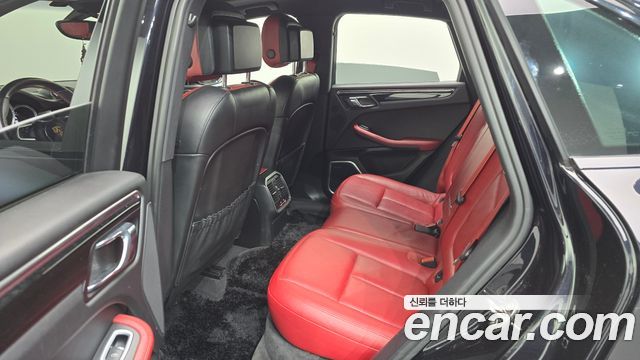Porsche Macan 2015 — photo 11