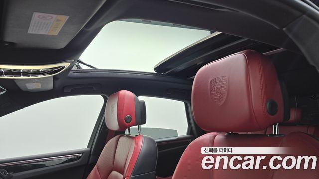 Porsche Macan 2015 — photo 18
