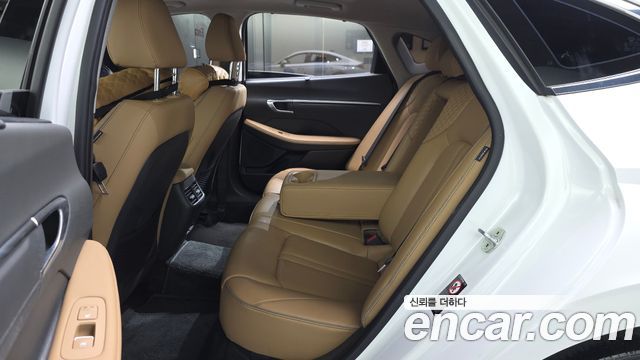 Hyundai Sonata 2020 — photo 12