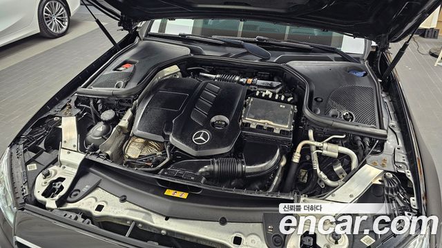 Mercedes-Benz E-Class 2019 — photo 6