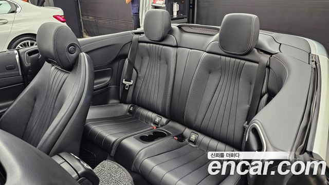 Mercedes-Benz E-Class 2019 — photo 17