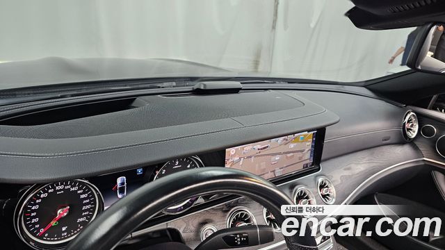 Mercedes-Benz E-Class 2019 — photo 23