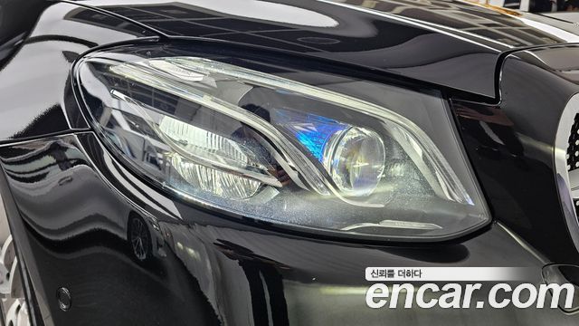 Mercedes-Benz E-Class 2019 — photo 8