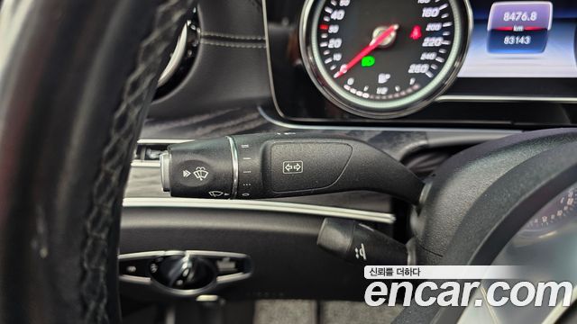 Mercedes-Benz E-Class 2019 — photo 28