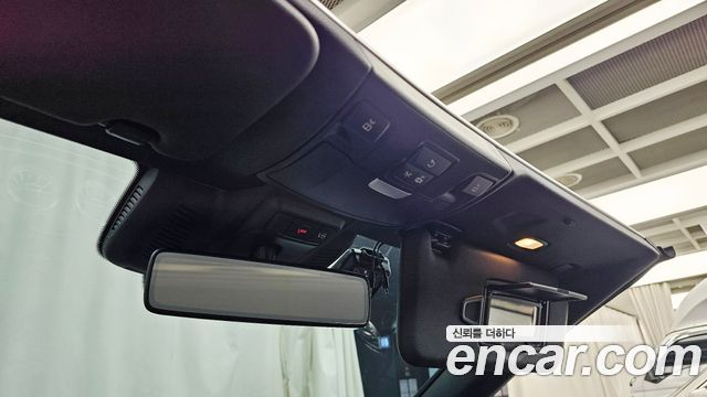 Mercedes-Benz E-Class 2019 — photo 30