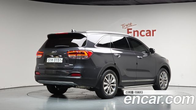 Kia Sorento 2017 — photo 2