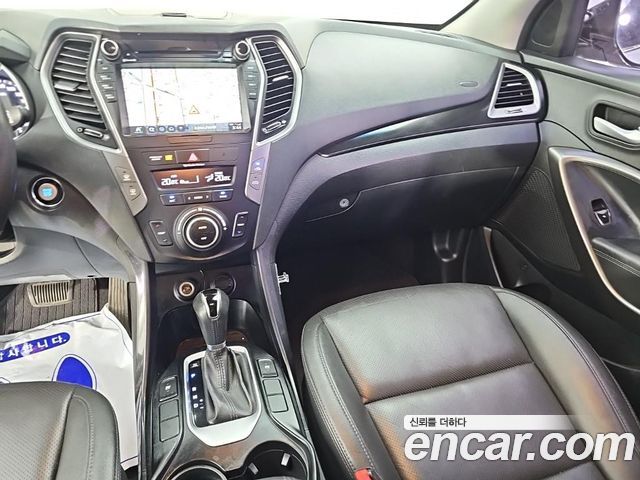 Hyundai Santafe 2017 — photo 10