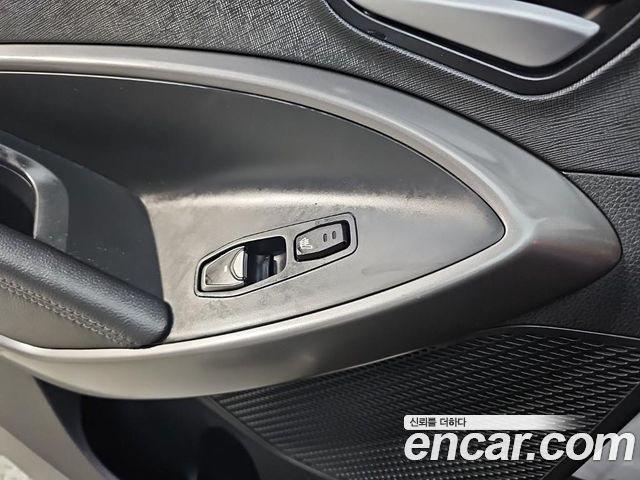 Hyundai Santafe 2017 — photo 18