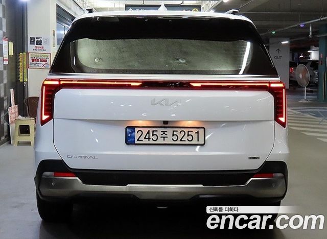 Kia Canival 2025 — photo 6