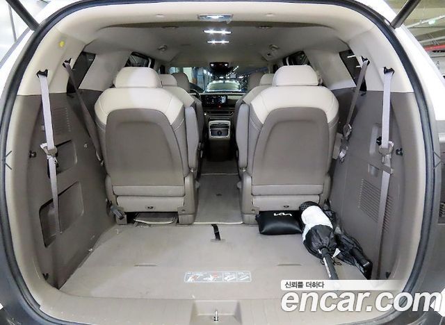 Kia Canival 2025 — photo 16