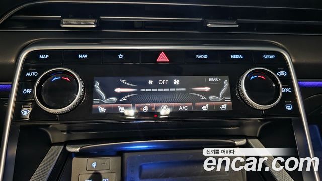 Genesis GV80 2022 — photo 15