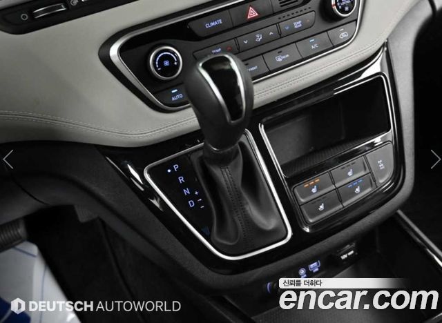 Hyundai Starex 2019 — photo 9