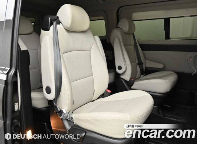 Hyundai Starex 2019 — photo 12