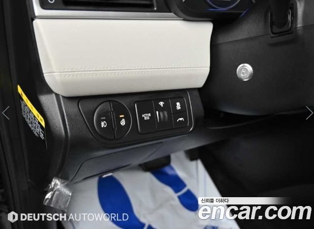 Hyundai Starex 2019 — photo 17