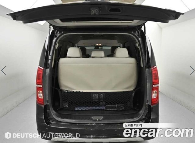 Hyundai Starex 2019 — photo 19