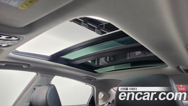 Kia K7 2017 — photo 22