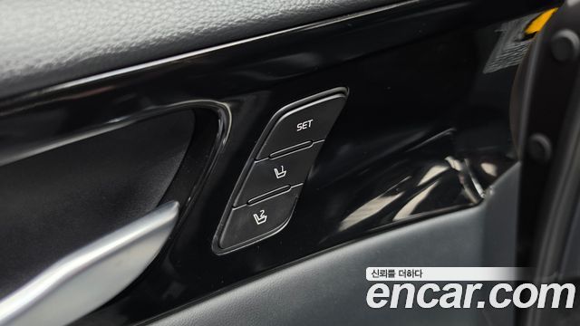 Kia K7 2017 — photo 33