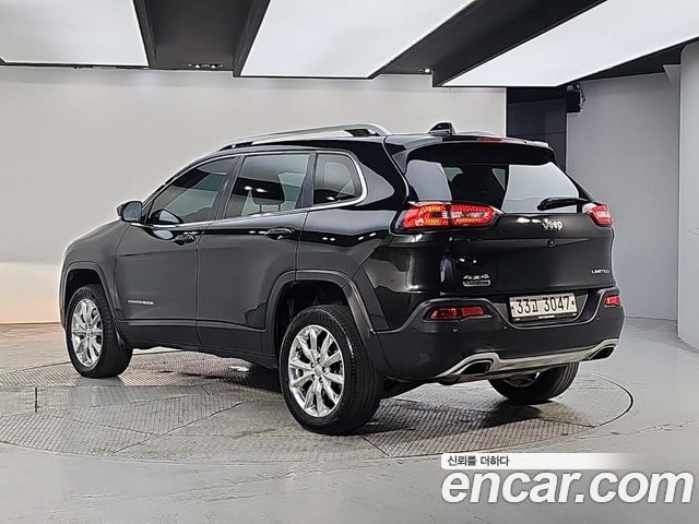 Jeep Cherokee 2015 — photo 4