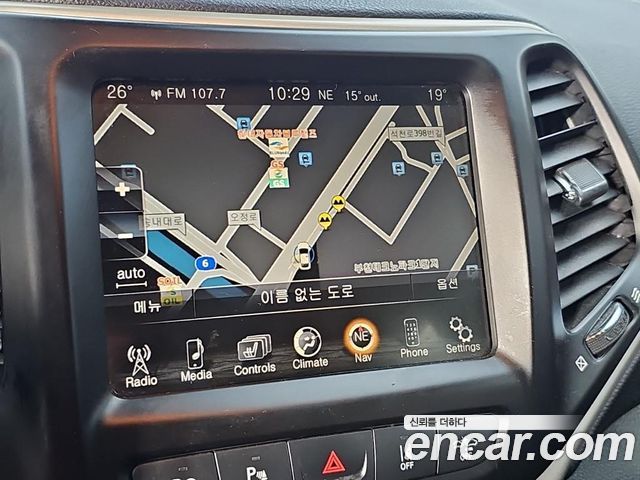 Jeep Cherokee 2015 — photo 14