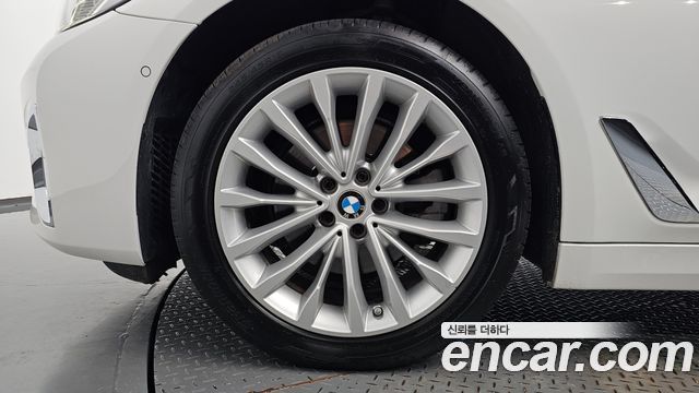 BMW 5-Series 2022 — photo 5