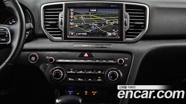 Kia Sportage 2018 — photo 14