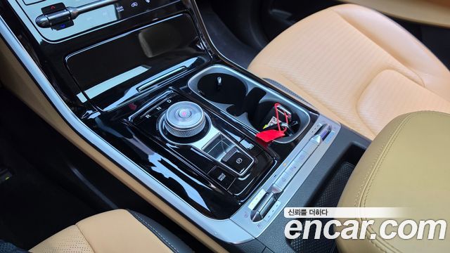 Kia Canival 2023 — photo 12