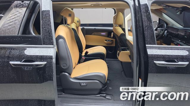 Kia Canival 2023 — photo 18