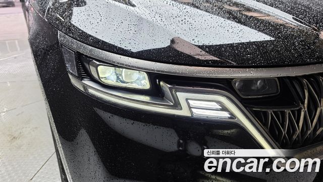 Kia Canival 2023 — photo 8