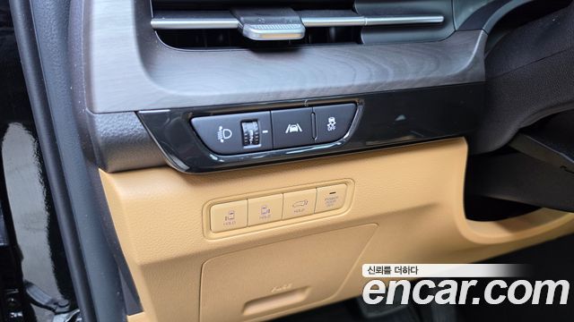 Kia Canival 2023 — photo 29