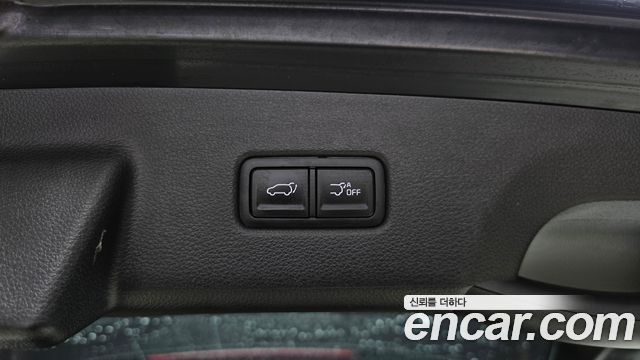 Kia Canival 2023 — photo 36