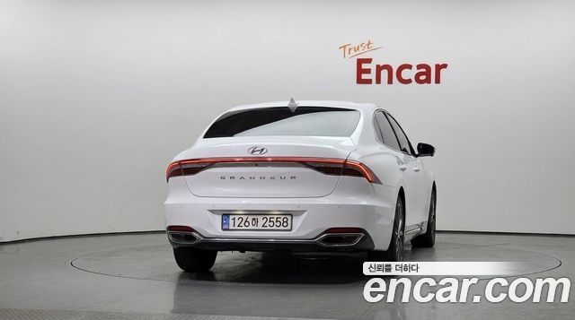 Hyundai Grandeur 2022 — photo 4
