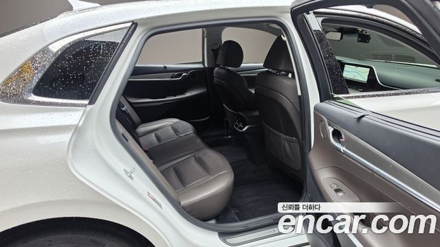 Hyundai Grandeur 2022 — photo 18