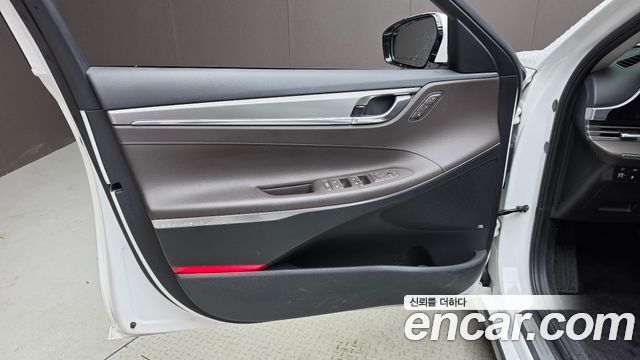 Hyundai Grandeur 2022 — photo 14