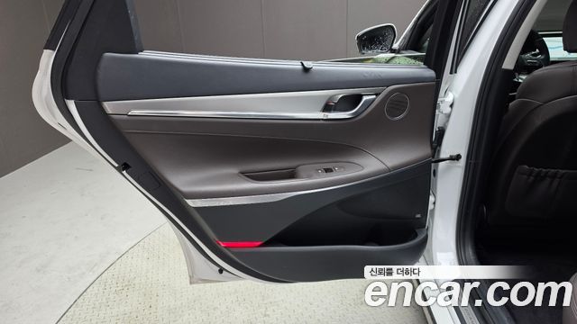 Hyundai Grandeur 2022 — photo 15