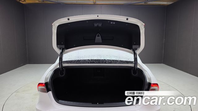 Hyundai Grandeur 2022 — photo 38