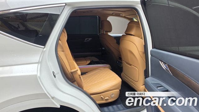 Genesis GV80 2023 — photo 17