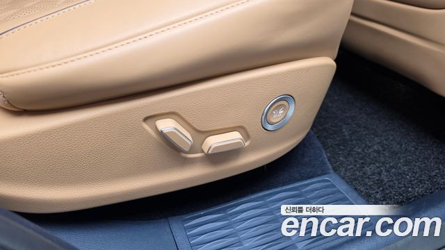 Genesis GV80 2023 — photo 33