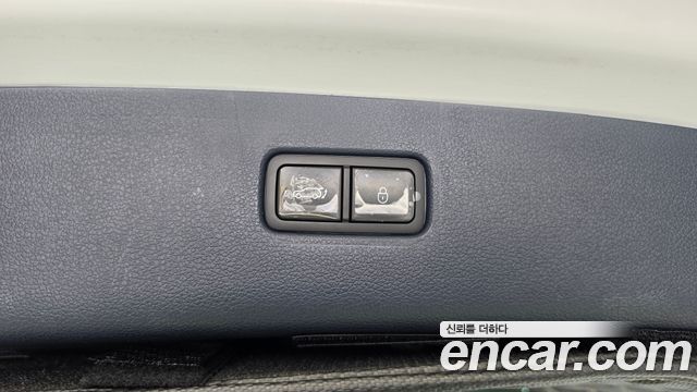 Genesis GV80 2023 — photo 37