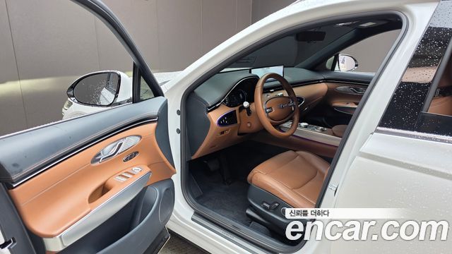 Genesis GV70 2022 — photo 13