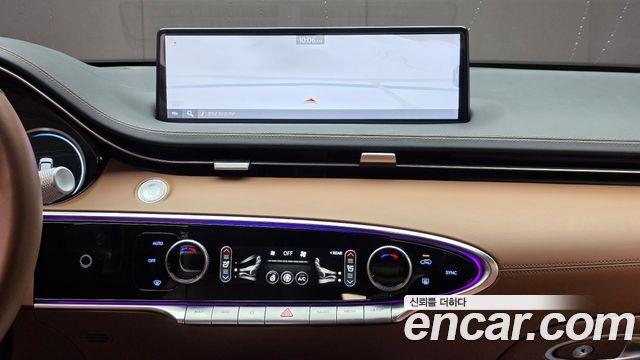 Genesis GV70 2022 — photo 20