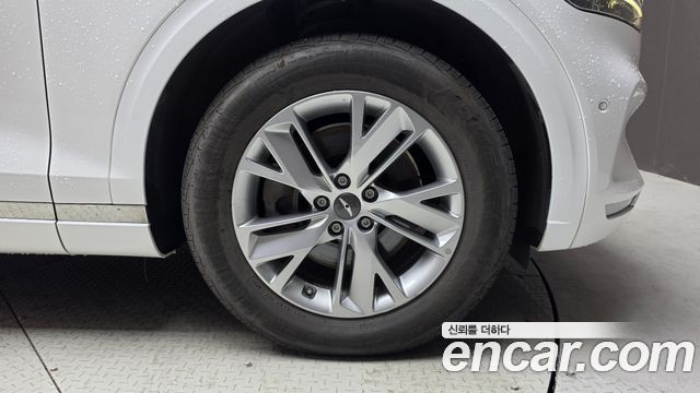 Genesis GV70 2022 — photo 7