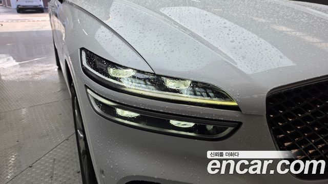 Genesis GV70 2022 — photo 8